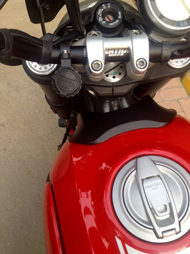 ducati scrambler usb